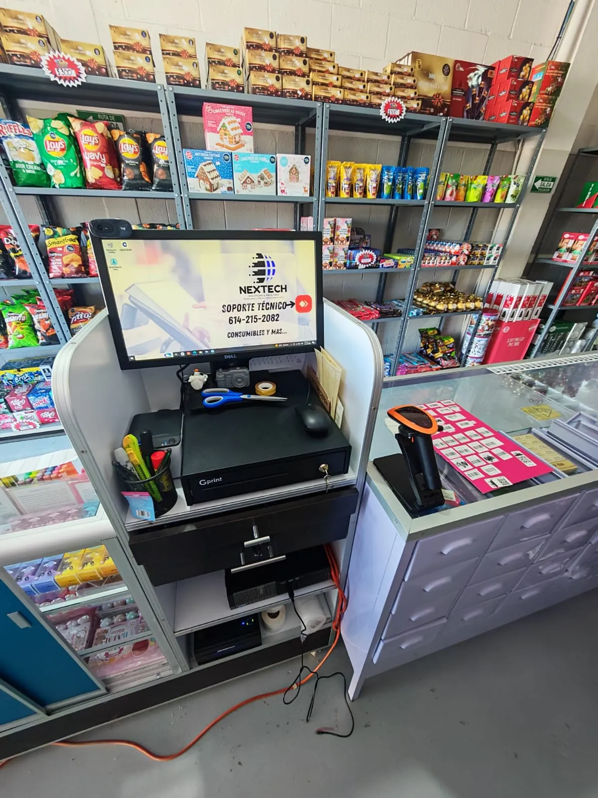 Punto de venta Eleventa instalado en una tienda de abarrotes